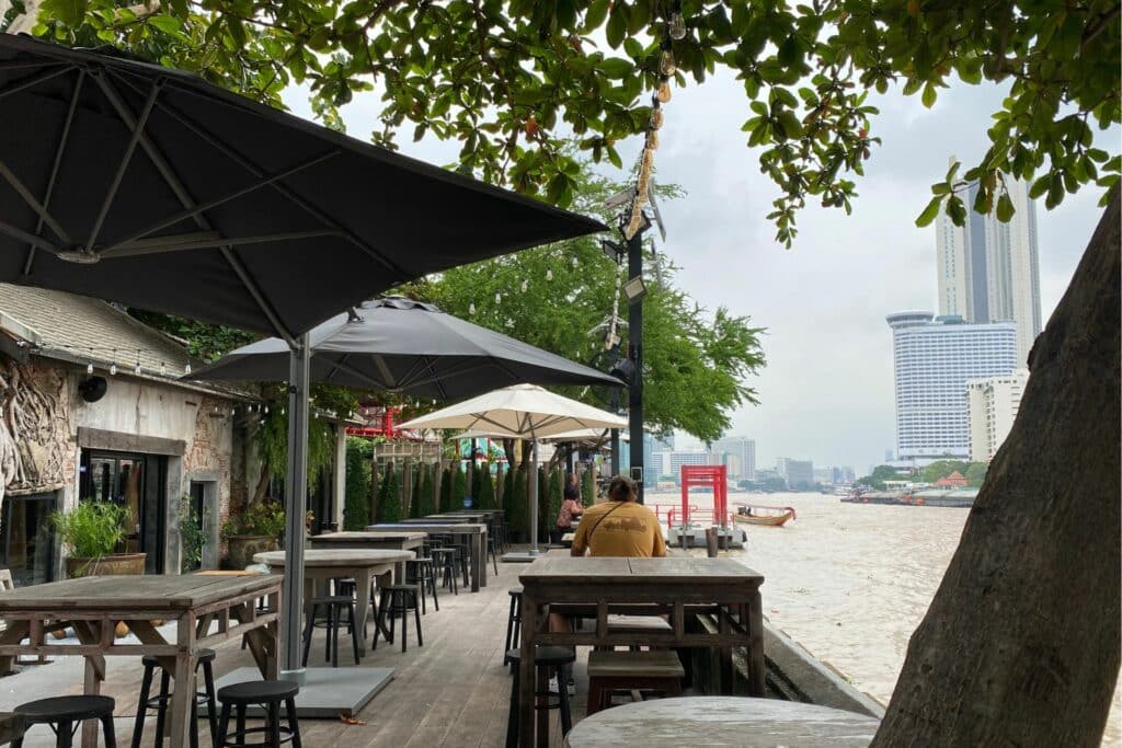 Cafe by Chao Phraya river
